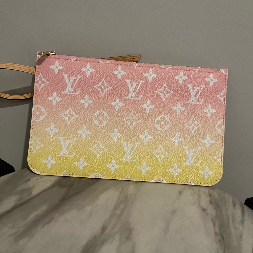 Louis Vuitton wristlet / clutch